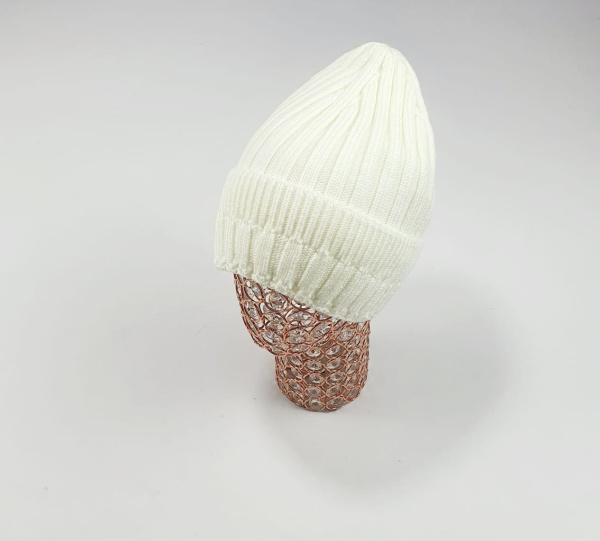 Шапка Март Дара (молочный)